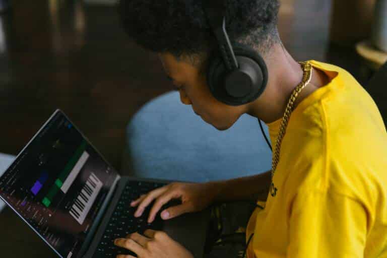 This article includes 50 motivational songs