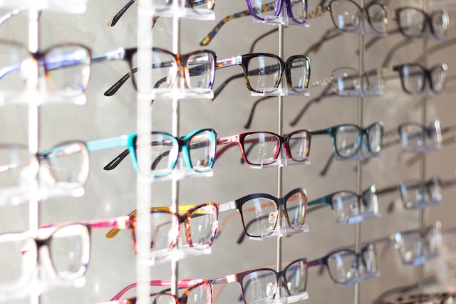 Eye on Savings: The 10 Best Places to Buy Cheap Glasses Online