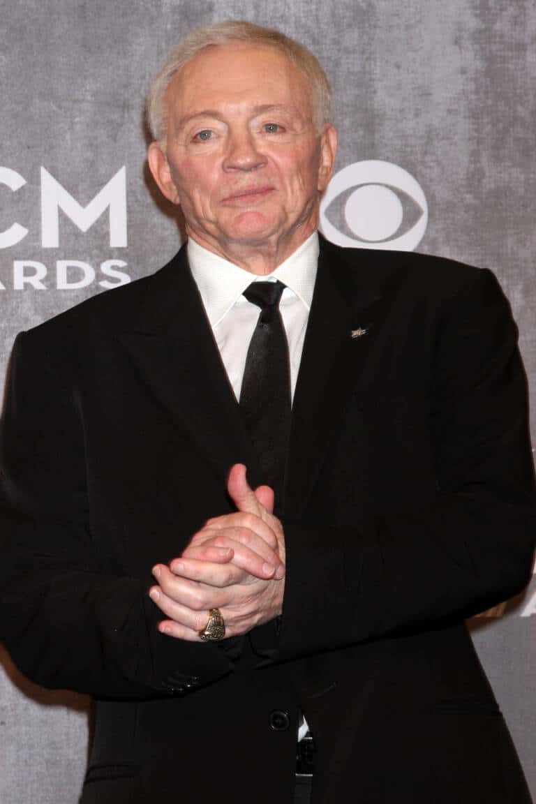 Jerry Jones net worth