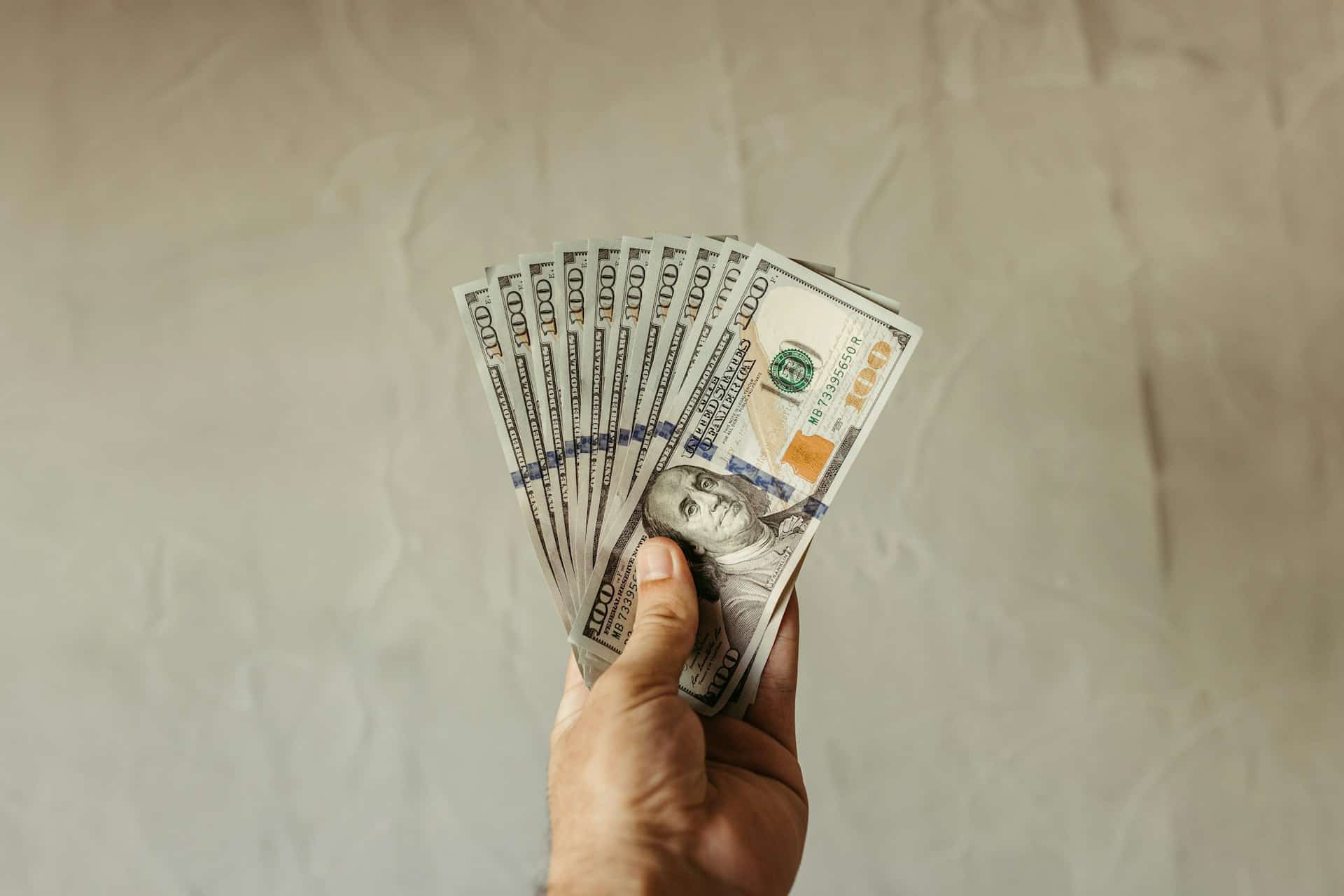 In this article, we will learn how much $1000 a week per year is.