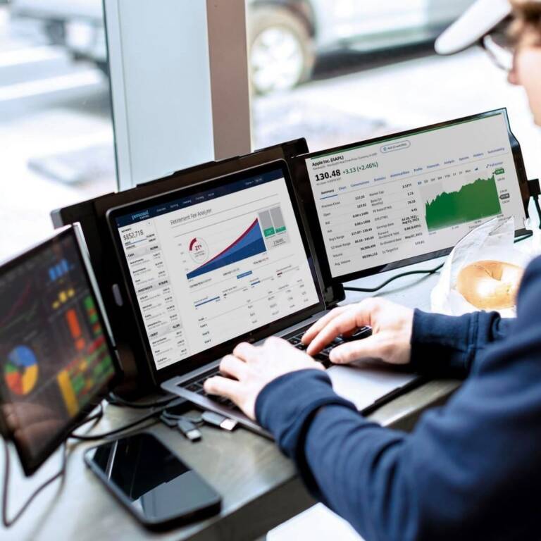 How to Use an Laptop Screen Extender for Monitoring Cryptocurrency and ...